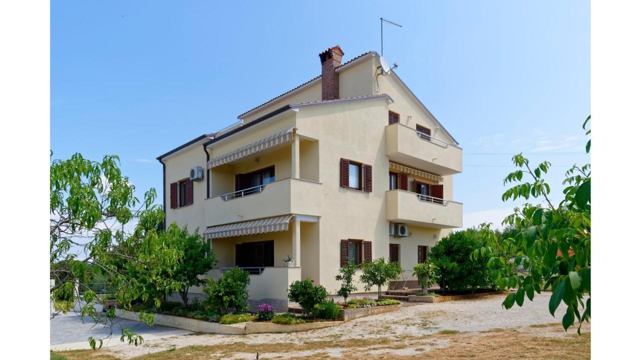 Apartments Belvedere By Rent Istria Plovanija Bagian luar foto