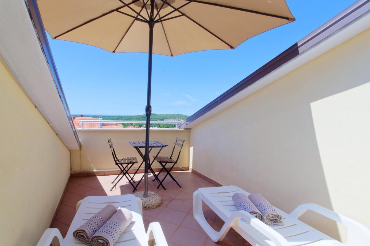 Apartments Belvedere By Rent Istria Plovanija Bagian luar foto