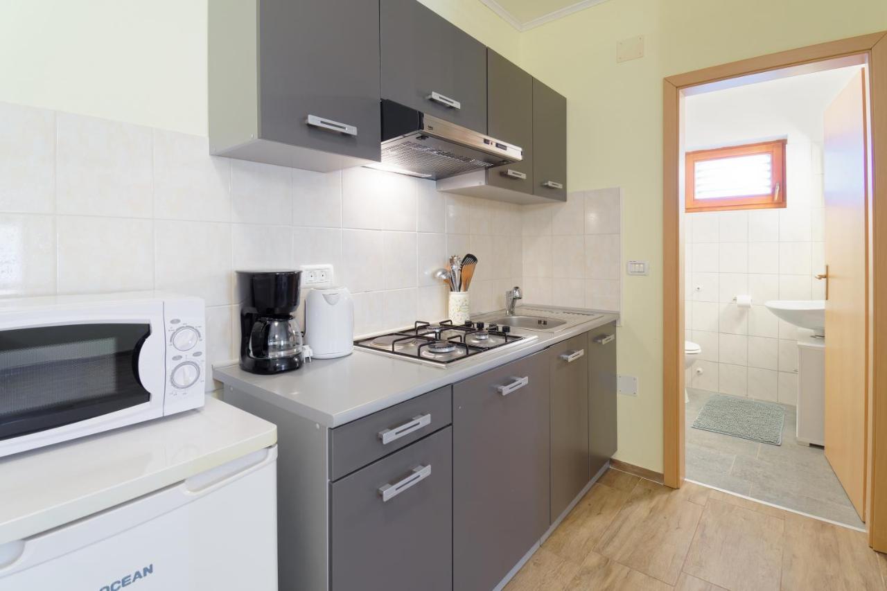 Apartments Belvedere By Rent Istria Plovanija Bagian luar foto