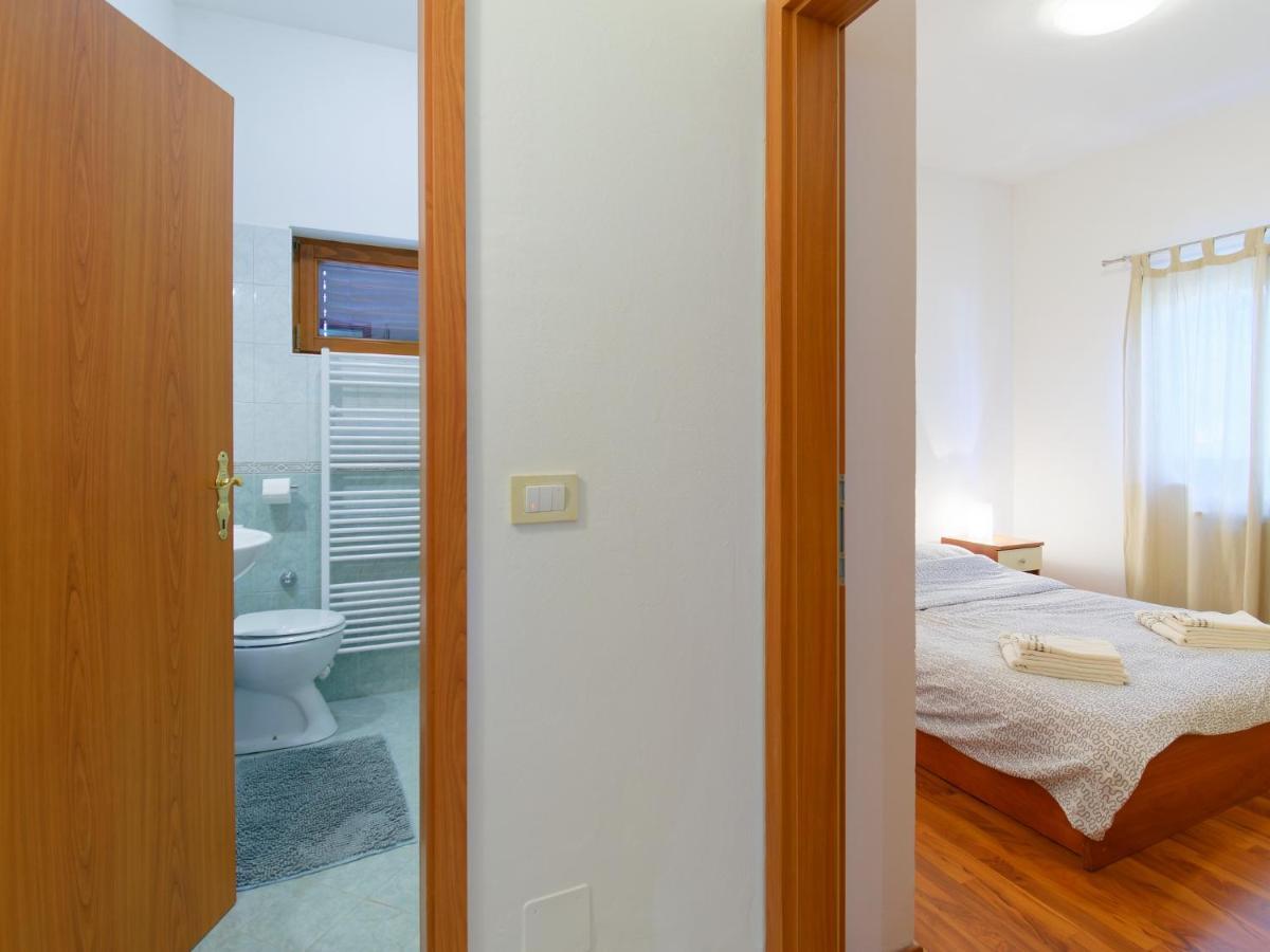 Apartments Belvedere By Rent Istria Plovanija Bagian luar foto
