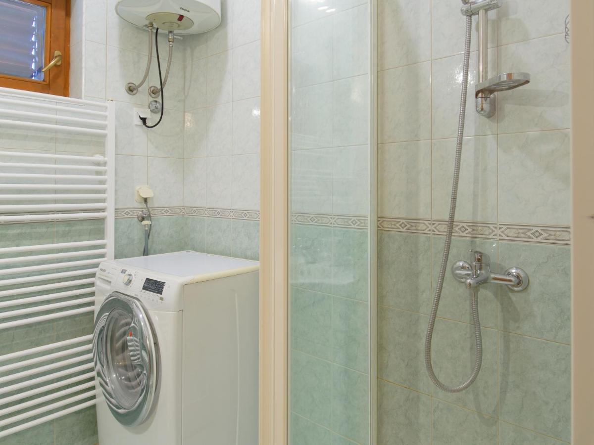 Apartments Belvedere By Rent Istria Plovanija Bagian luar foto