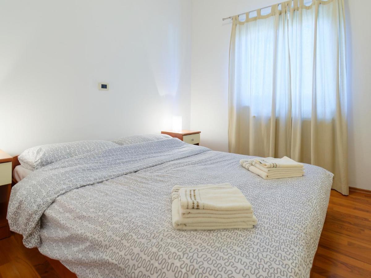 Apartments Belvedere By Rent Istria Plovanija Bagian luar foto